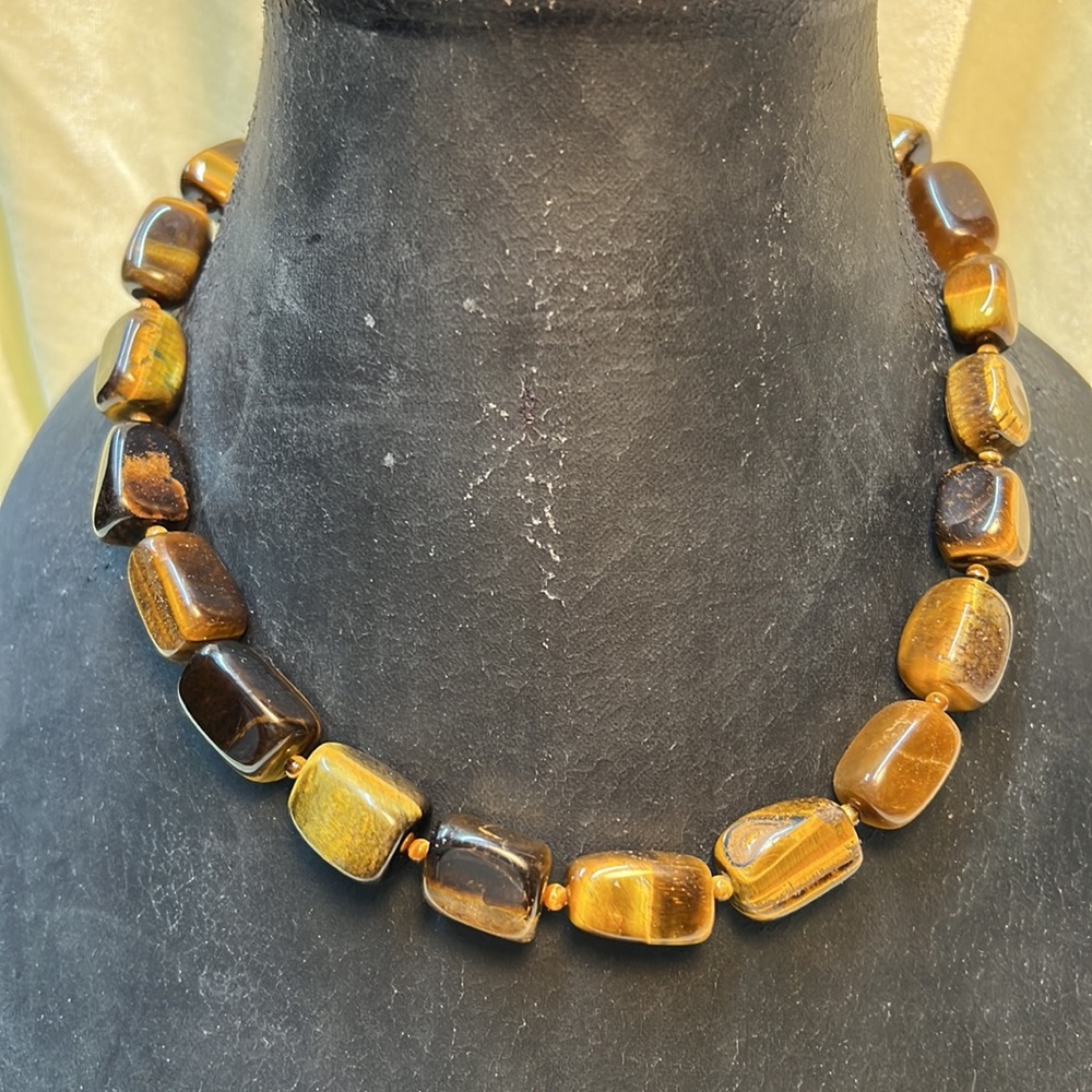 Sterling silver SX .925 and tigers eye 18 1/2 inch necklace with toggle clasp.